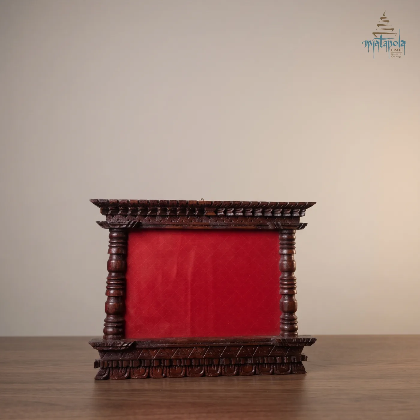 A4 Frame with Pillars